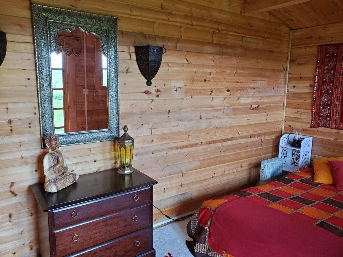 Healing Waters Sanctuary For Exclusive Private Hire And Self Catering Board, Vegetarian, Alcohol & Wifi Free Retreat In Glastonbury Exterior foto